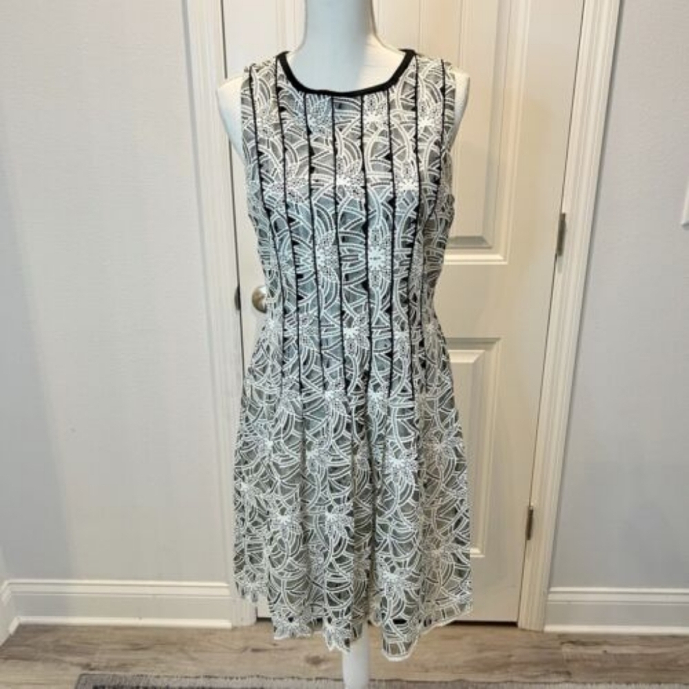ANTONIO MELANI Antonio Melani Ralee Ivory Black Lace Sheath Midi Dress